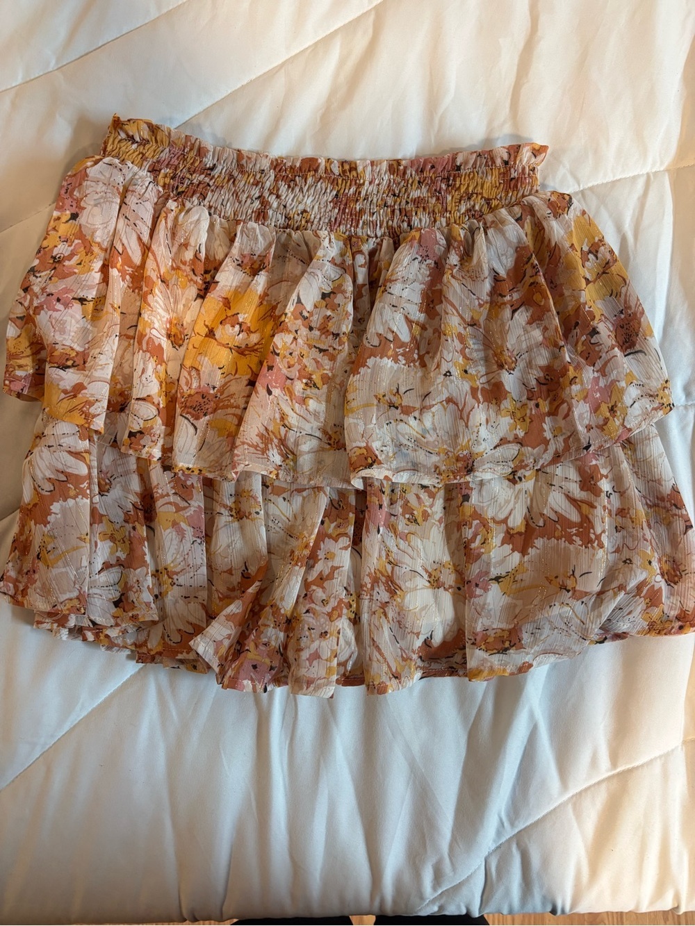 Pink Lily Floral Tiered Mini Skirt in Mustard, Cream & Pink Size Medium
